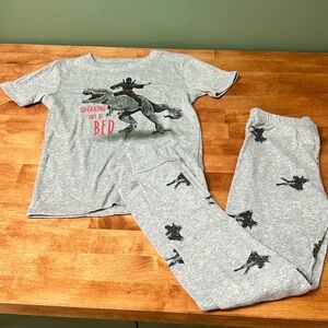 Carters size 7 boy pajama set, ninja- sneaking out of bed, GUC